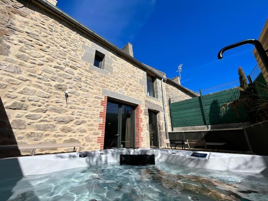 Douceur De Vivre En Bord De Mer - Jacuzzi Et Cheminee Saint-Coulomb Exterior photo